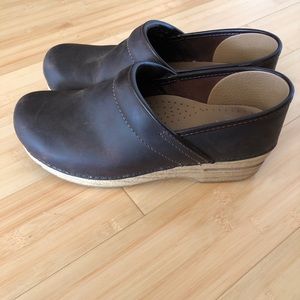 Dansko clogs, size 39, brown with brown soles